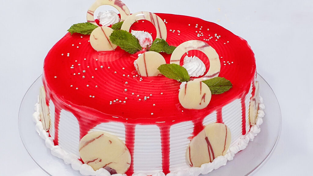 bakery-style-strawberry-cake-recipe-in-hindi