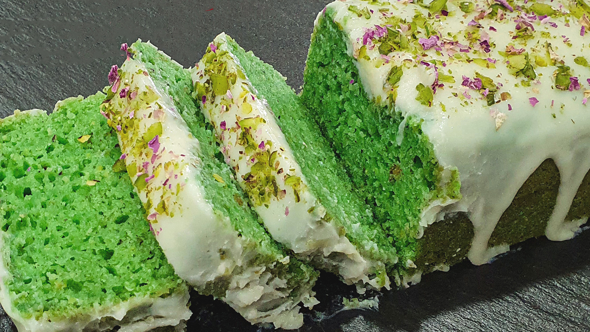 Read more about the article Eggless Pistachio Pound Cake | बिना ओवन के टेस्टी पिस्ता केक