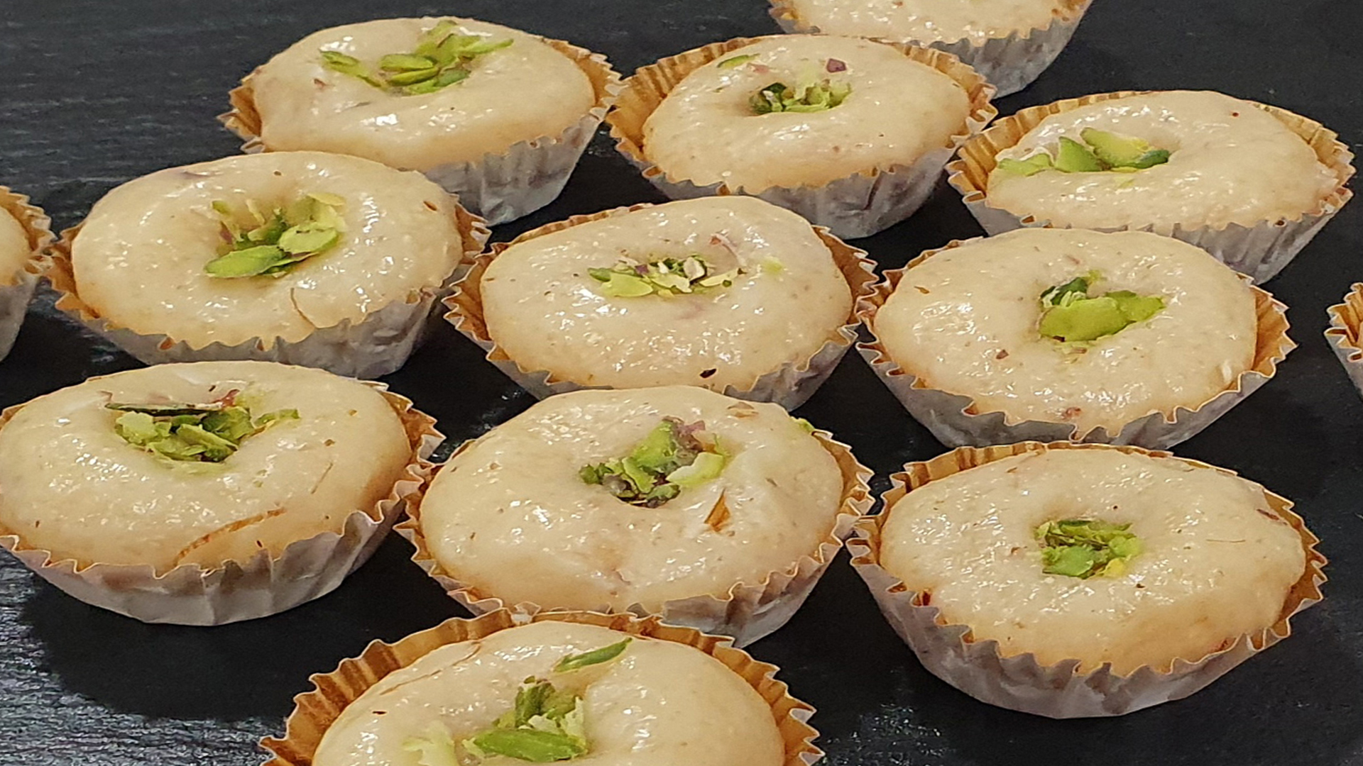 You are currently viewing दही के पेड़े पारम्परिक रेसिपी | Dahi Milk Peda Recipe In Hindi