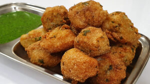 Read more about the article कुरकुरे सूजी के पकोड़े | Crispy Suji Pakora Recipe